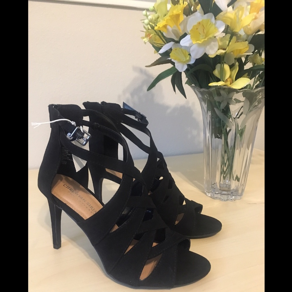 NWT Black Heels